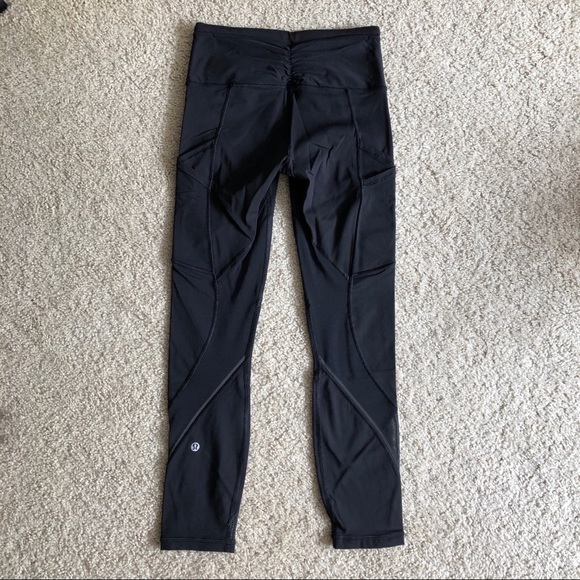 Lululemon Reflective Mesh Running Tights - Picture 2 of 9